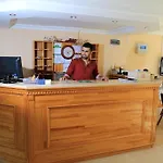 호텔 Yonca 아드라산