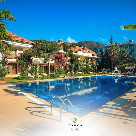 מלון Yonca אדראסן