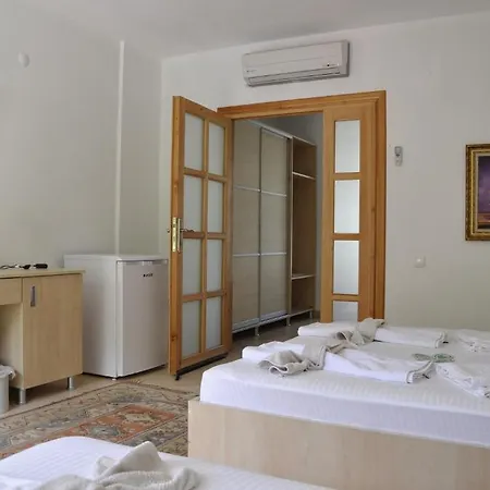 מלון Yonca אדראסן